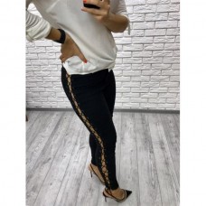 Черные женские джинсы с декором Черные женские джинсы с декором