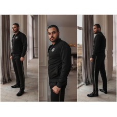 Мужской костюм с логотипом Мужской костюм с логотипом