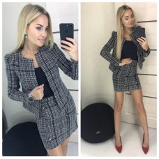 Женский теплый костюм букле клетка пиджак и юбка Женский теплый костюм букле клетка пиджак и юбка