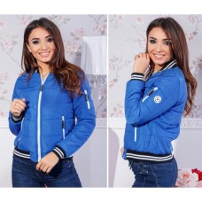 Женский утепленный бомпер на молнии 