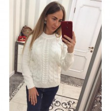 Стильный женский вязаный свитер Стильный женский вязаный свитер