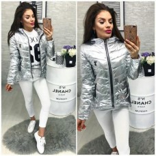 Женская демисезонная куртка с капюшоном блестящая плащевка металлик Женская демисезонная куртка с капюшоном блестящая плащевка металлик