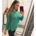 Свитер с змейками по бокам