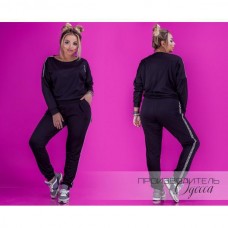 Спортивный костюм кофта с длинным рукавом и штаны Спортивный костюм кофта с длинным рукавом и штаны