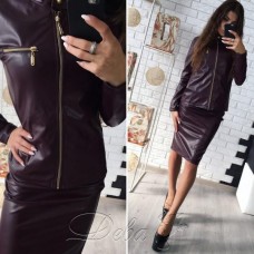 Кожаный костюм юбкой для деловых встреч Кожаный костюм юбкой для деловых встреч