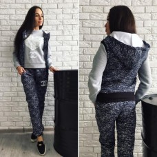 Спортивный утепленный костюм тройка Сердце Шанель Спортивный утепленный костюм тройка Сердце Шанель